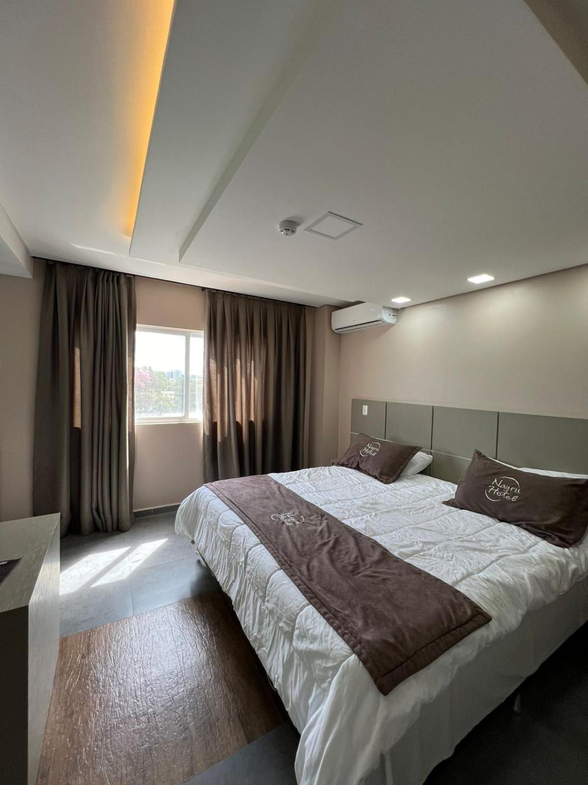 טולדו Nayru Hotel מראה חיצוני תמונה