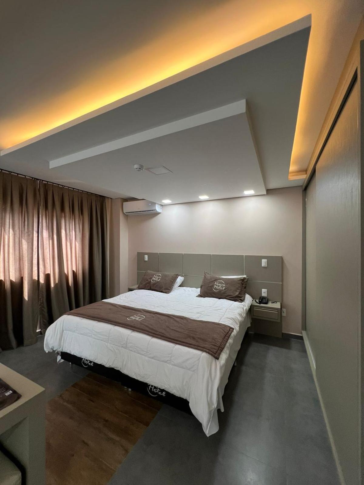 טולדו Nayru Hotel מראה חיצוני תמונה