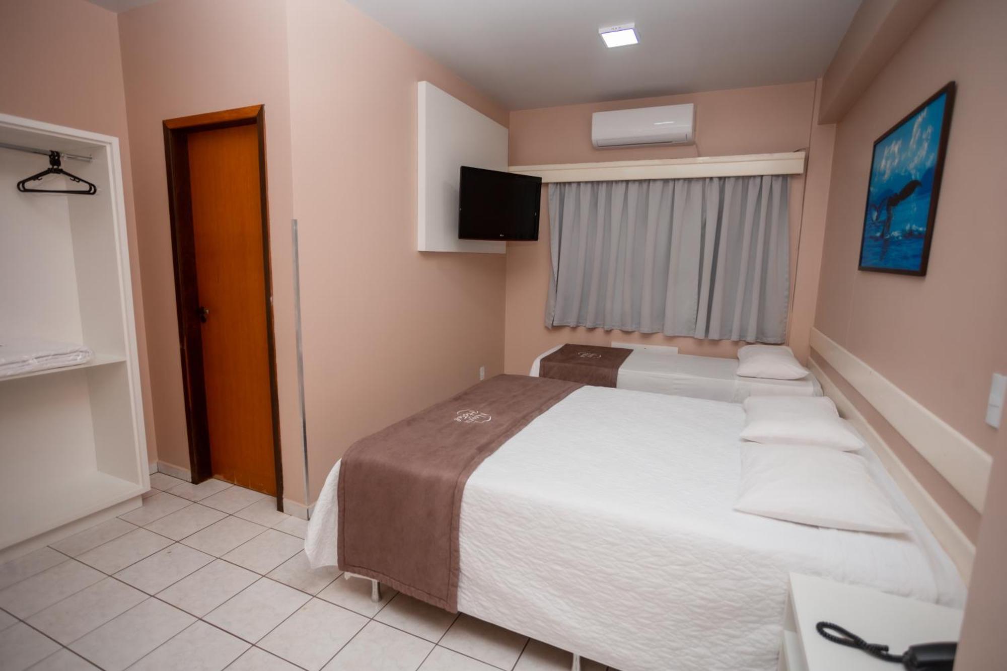 טולדו Nayru Hotel מראה חיצוני תמונה